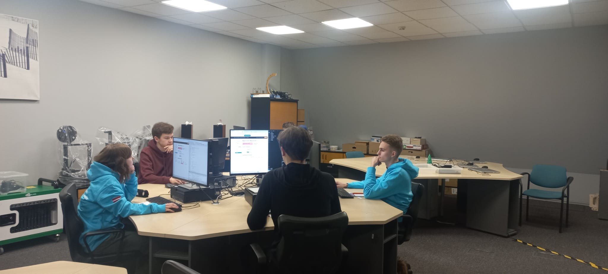 WhatsApp Image 2025-03-01 at 00.15.44