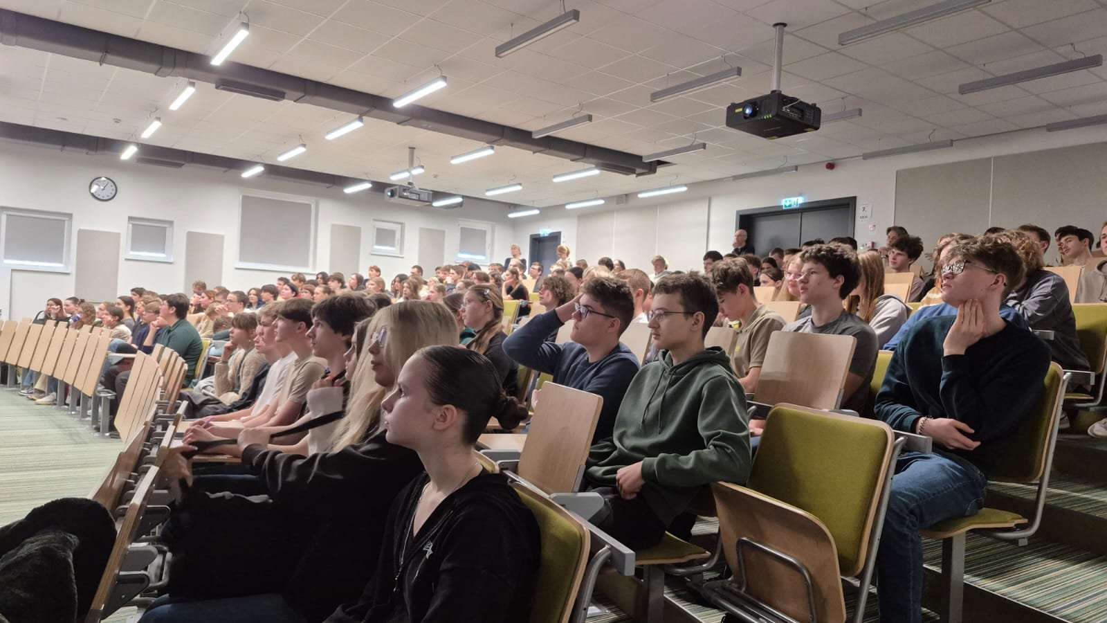 WhatsApp Image 2025-04-19 at 00.11.59