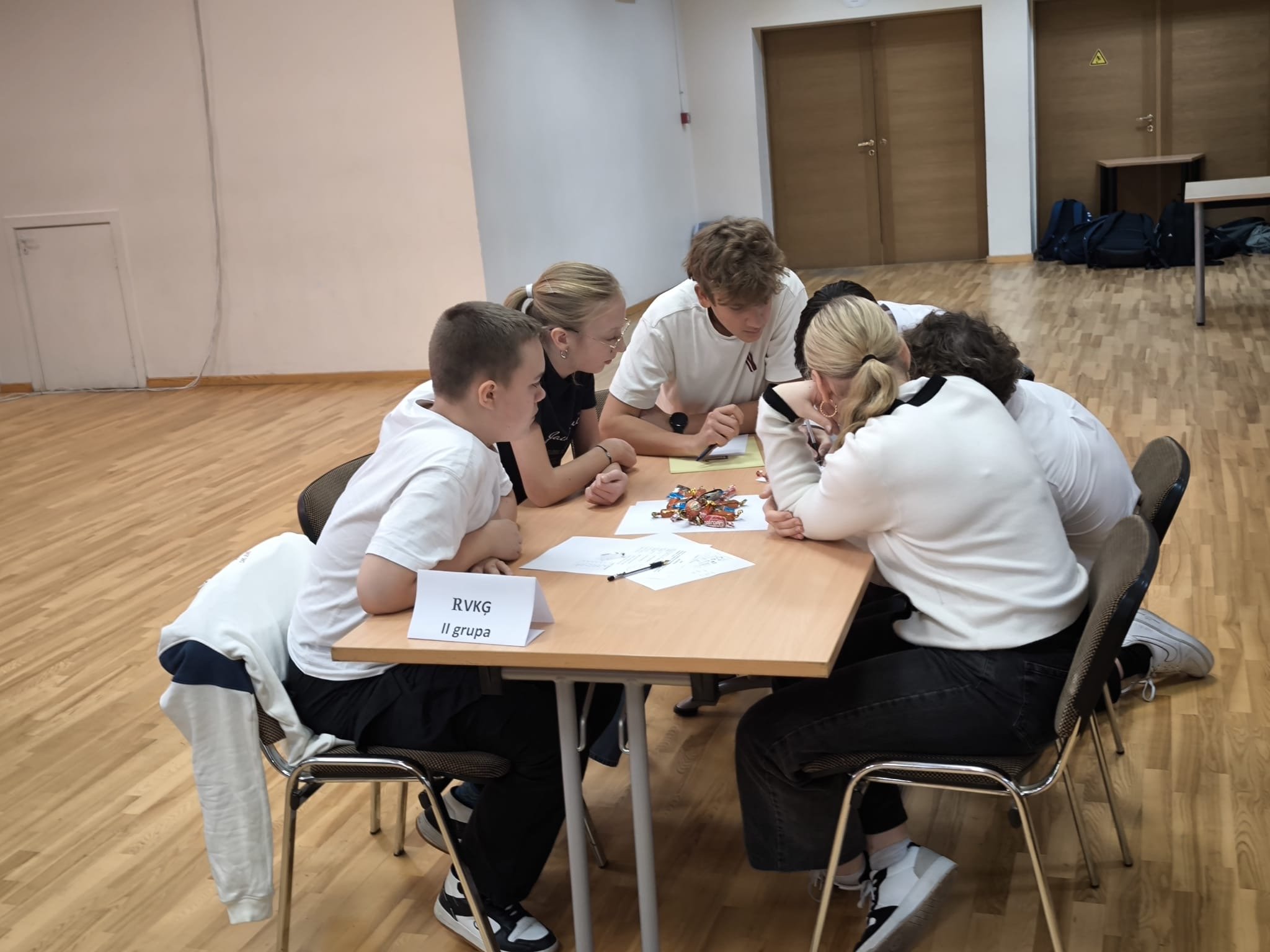 a7462a70-9759-400f-afed-a82774408f7b